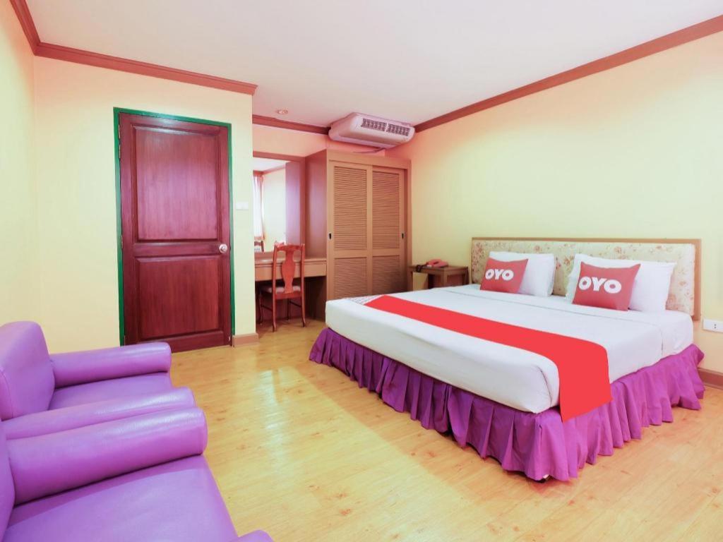 Oyo 565 Trang Hotel Exteriör bild
